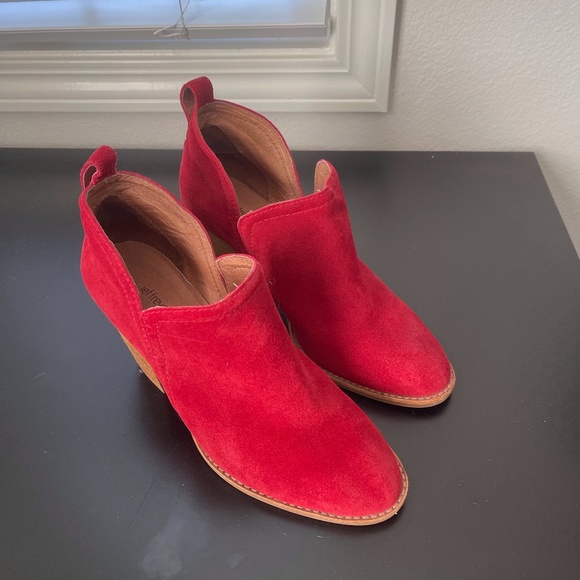 Jeffrey Campbell Rosalee Red Leather Ankle Bootie Size 8.5 - Picture 1 of 3